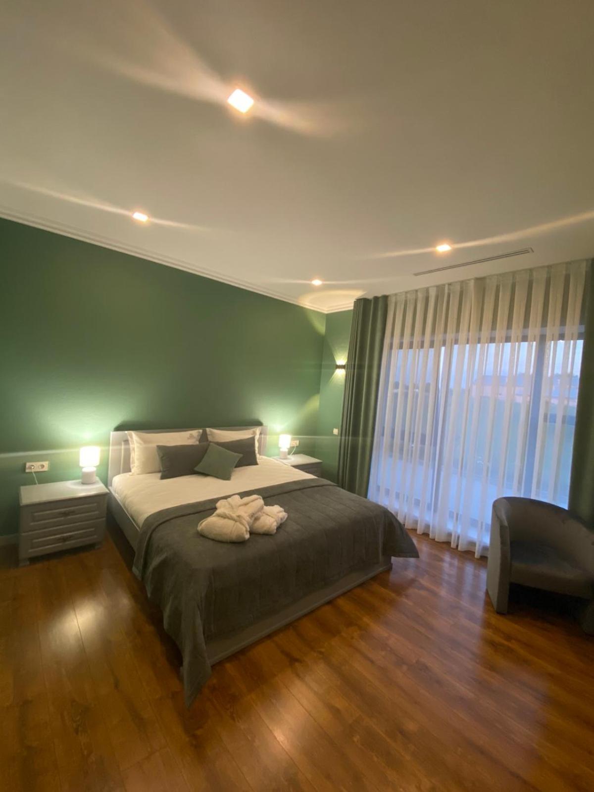 Royal Rest Apartment Bilokrynychchya Luaran gambar